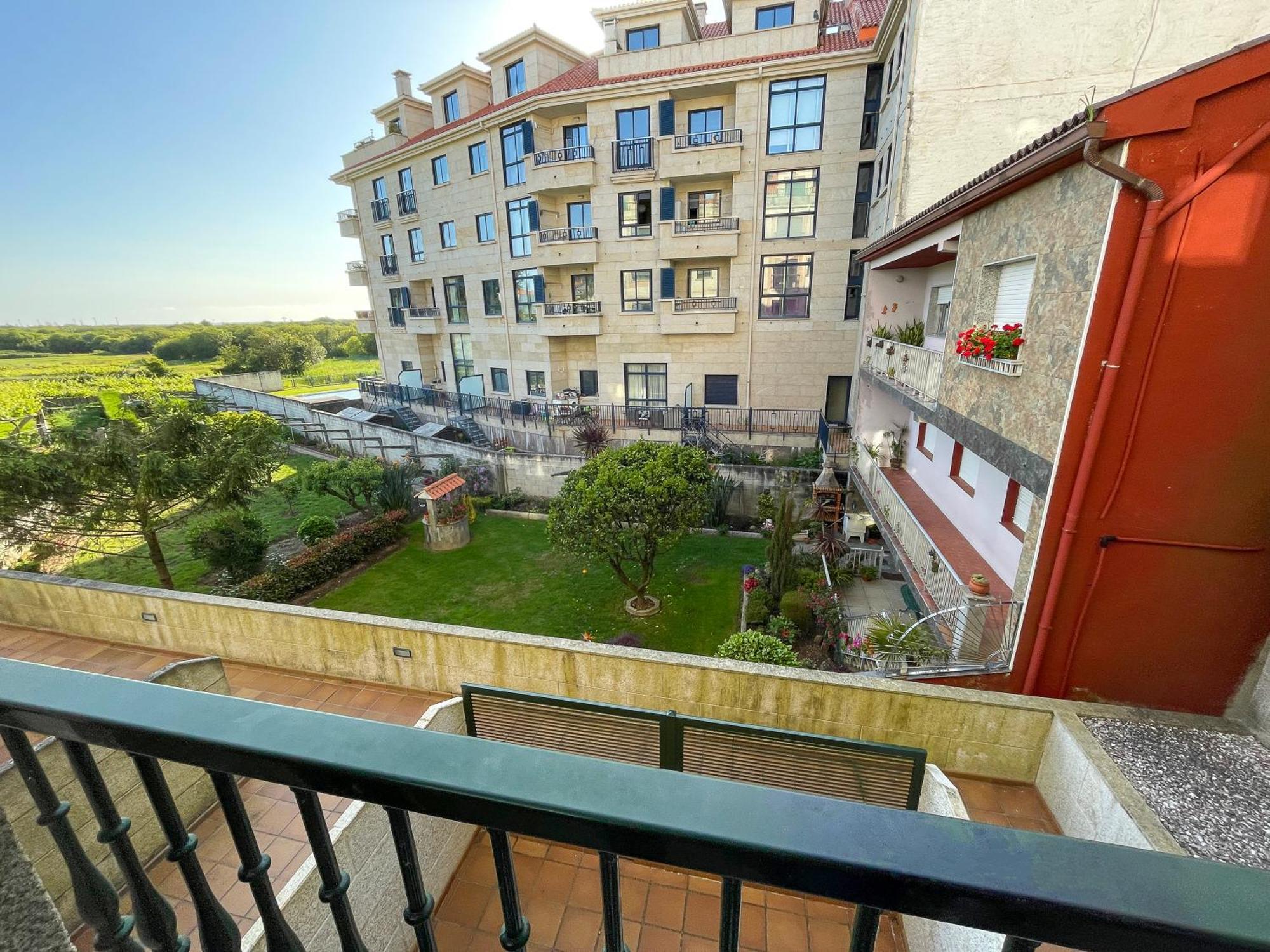 Apartamentos Revolta Sanxenxo 3000 莱沃尔塔 外观 照片